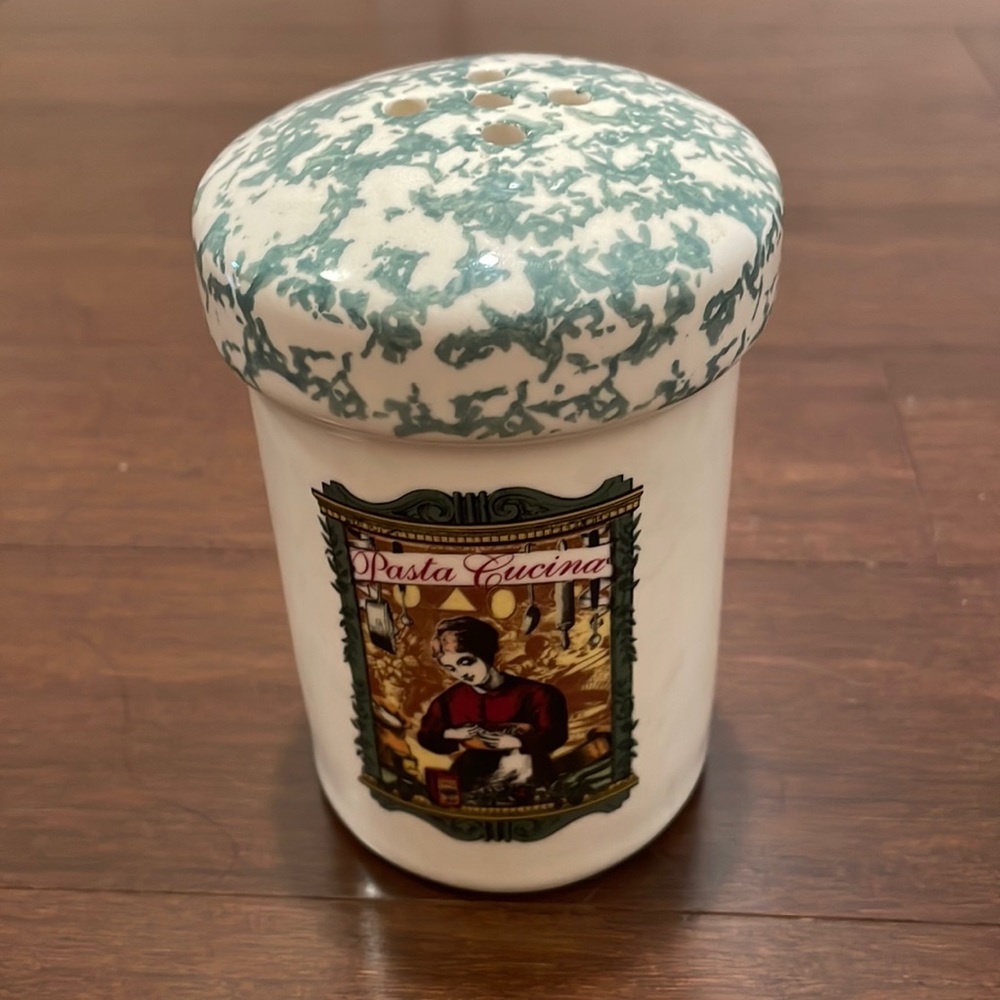 Pasta Cucina Parmigiana Parmesan Cheese Shaker